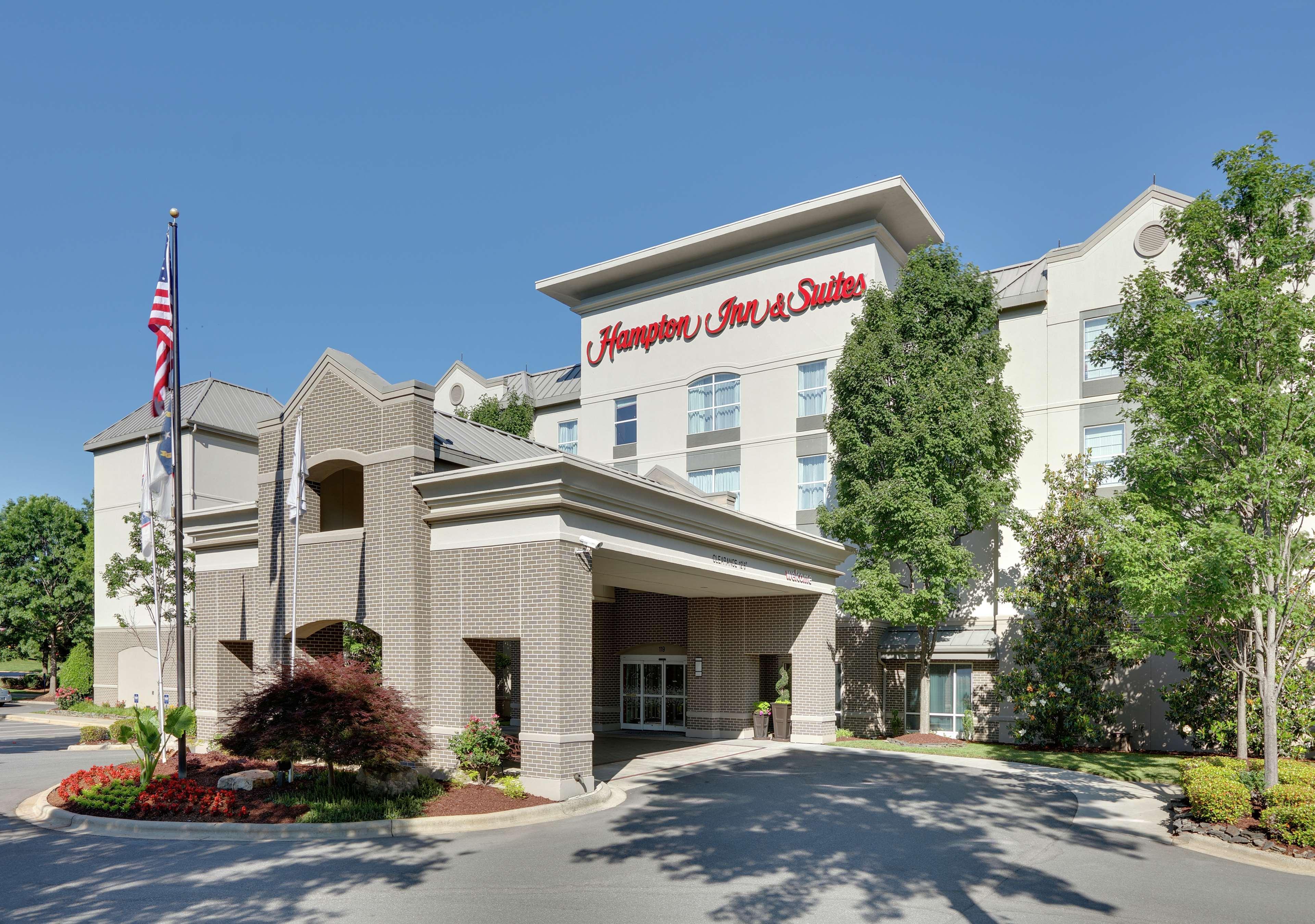 Hampton Inn & Suites Mooresville Exterior photo